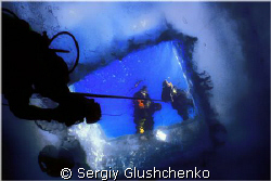 Lake Bajkal, ice diving by Sergiy Glushchenko 